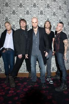 DAUGHTRY_4 DAUGHTRY_4