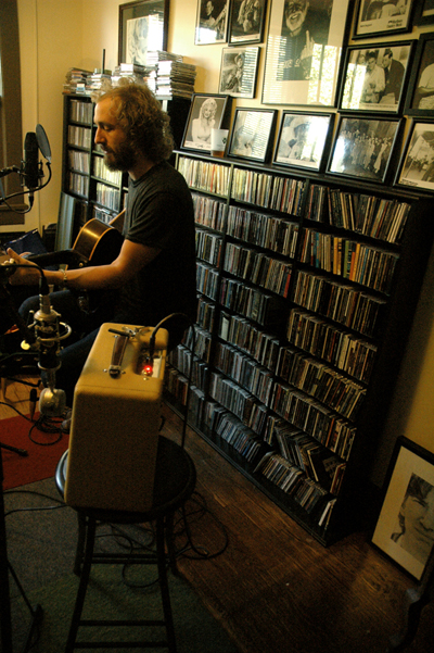 Phosphorescent_2_RachelBriggs.jpg Phosphorescent_2_RachelBriggs.jpg