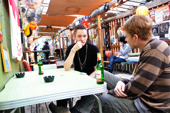 drinks with | the xx (photo credit: Logan Matheny) drinks with | the xx (photo credit: Logan Matheny)