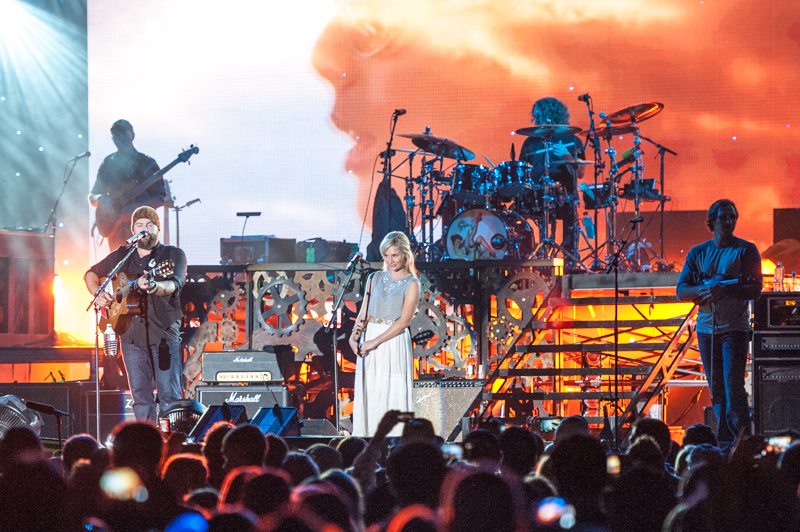 Clare Bowen with the Zac Brown Band