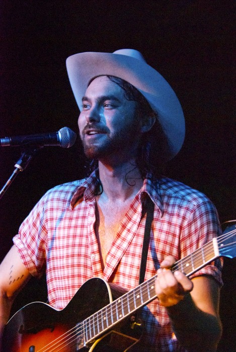 Shakey Graves performing at the 2014 Americana Music Festival (photo by Lynne Margolis)